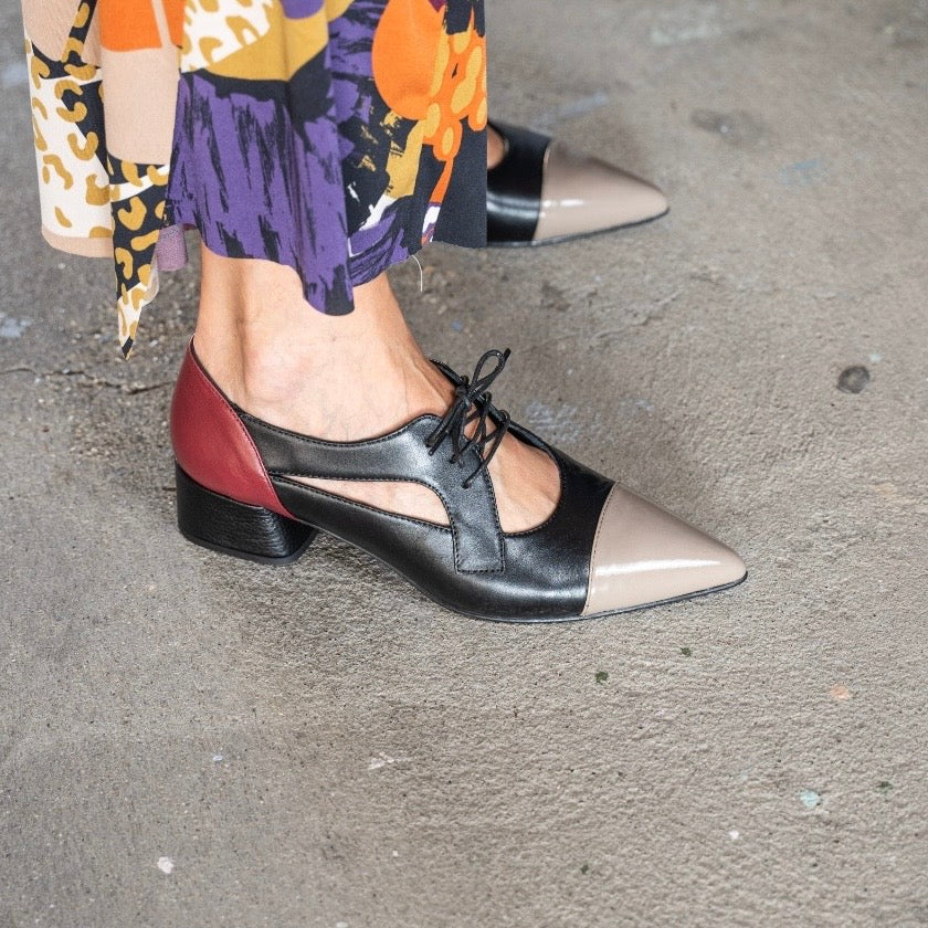 Scarpa allacciata Calipso